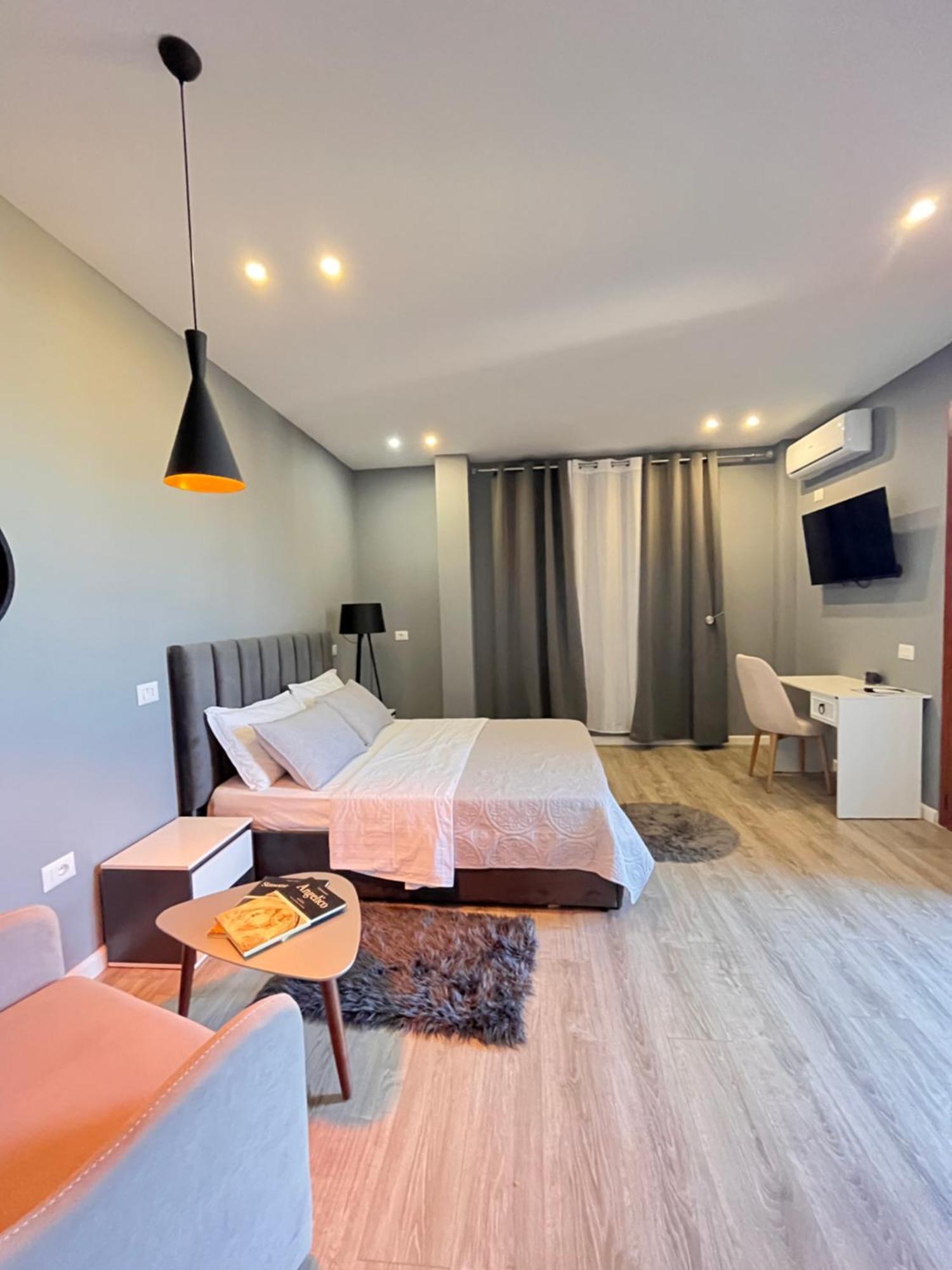 Belix Hotel Apartments, Near The Beach Дуррес Екстер'єр фото