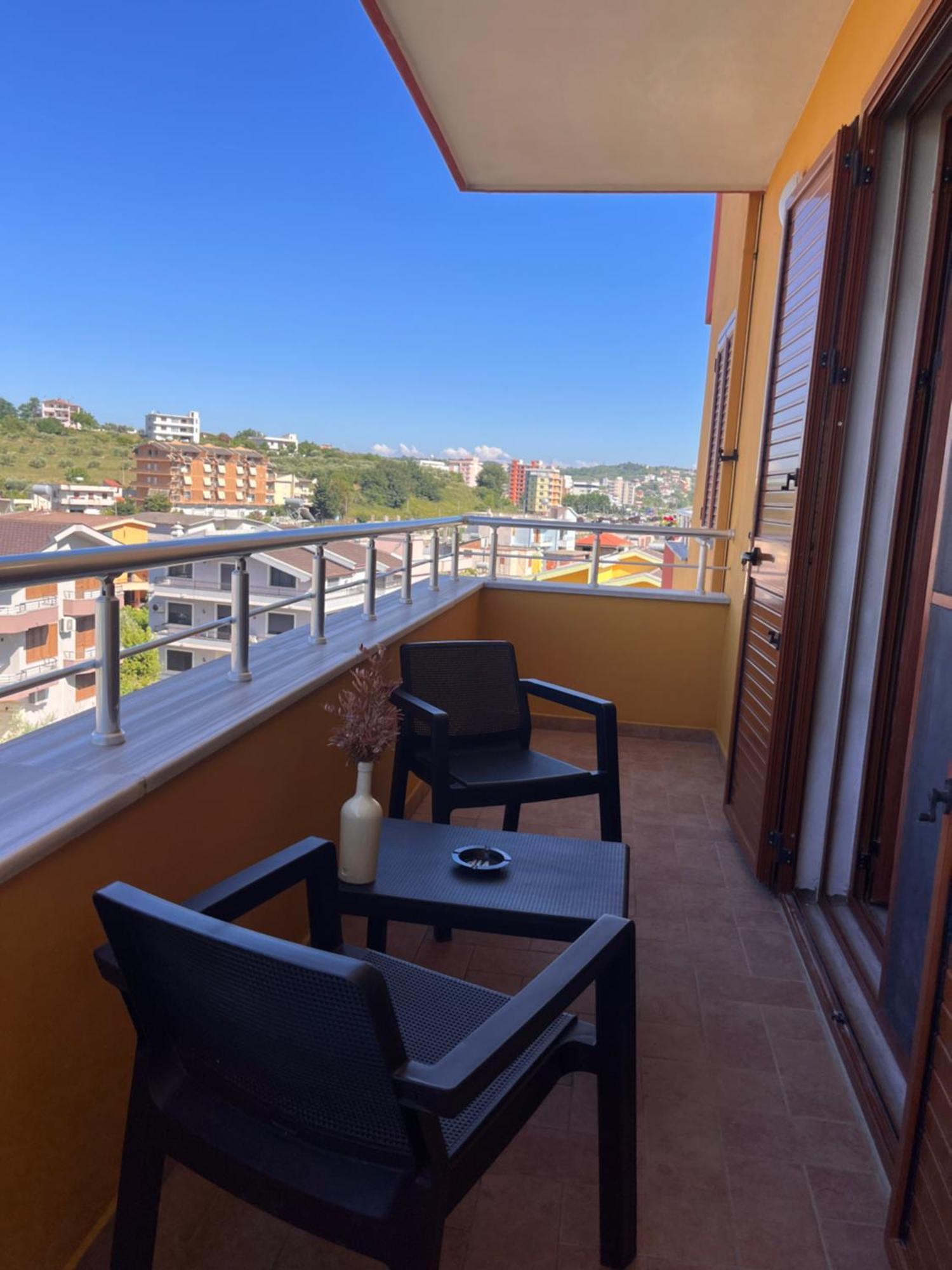 Belix Hotel Apartments, Near The Beach Дуррес Екстер'єр фото