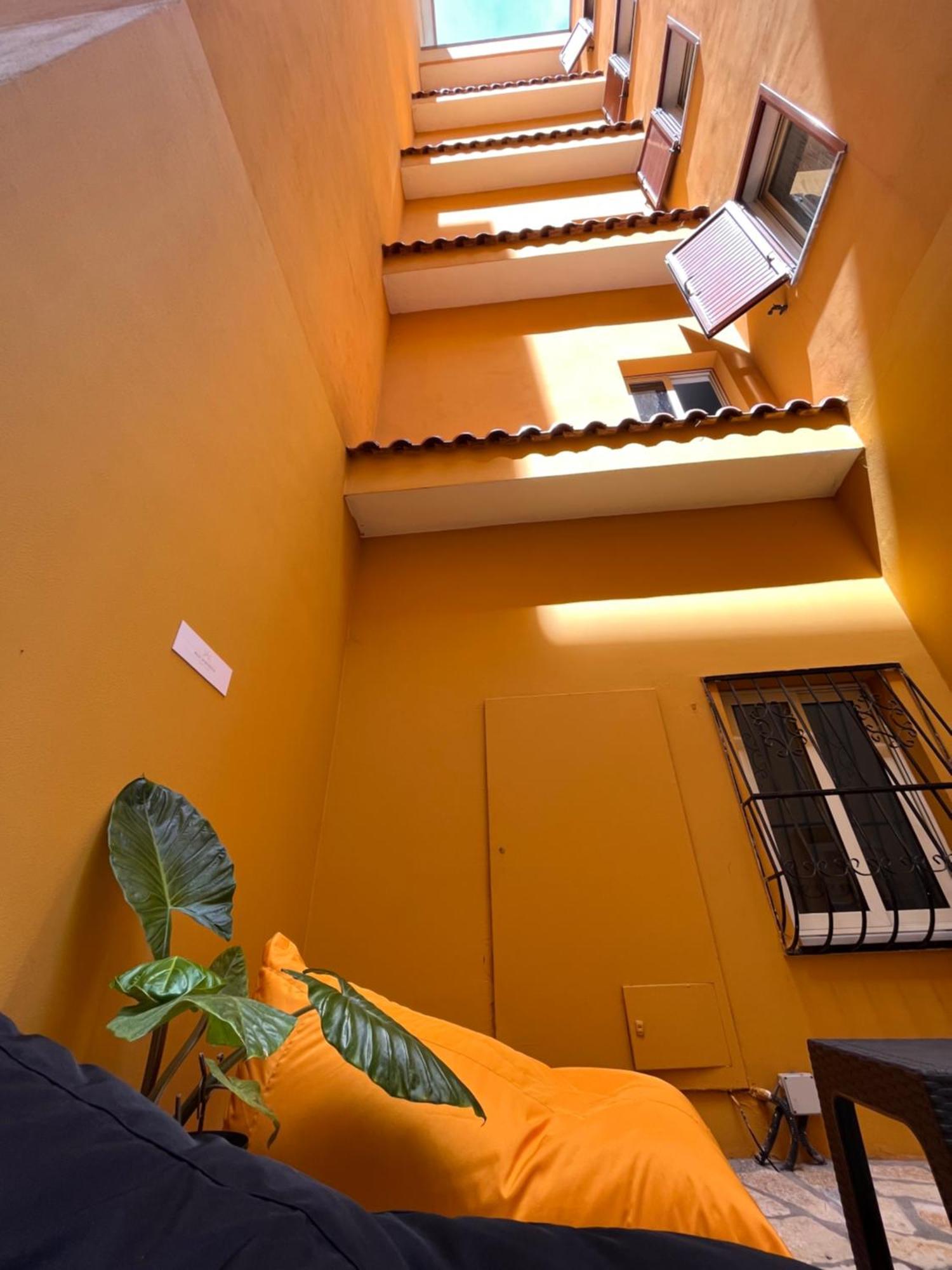 Belix Hotel Apartments, Near The Beach Дуррес Екстер'єр фото