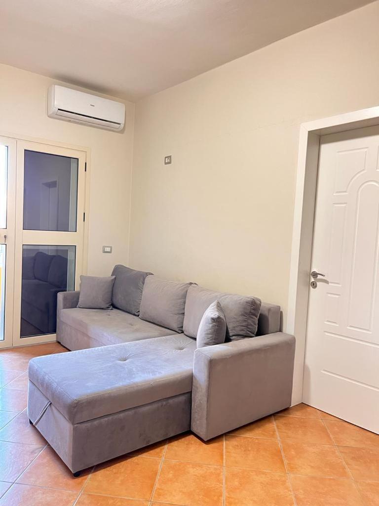 Belix Hotel Apartments, Near The Beach Дуррес Екстер'єр фото
