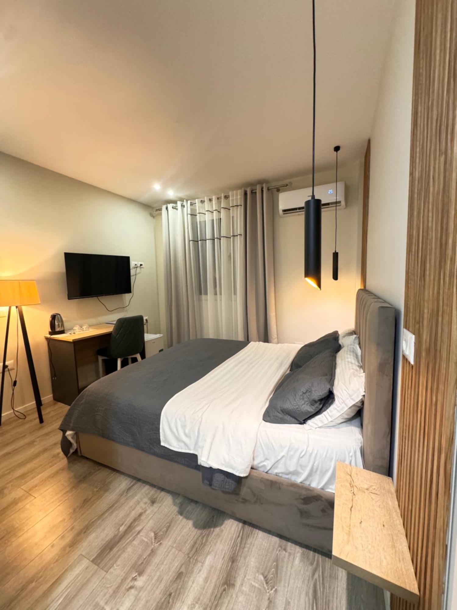 Belix Hotel Apartments, Near The Beach Дуррес Екстер'єр фото